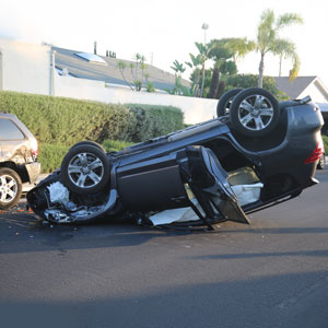 Damaged vehicle after a car crash in California: legal guidance for victims